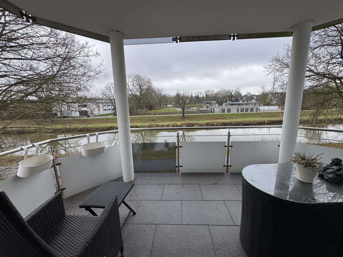 Balkon mit Blick Else