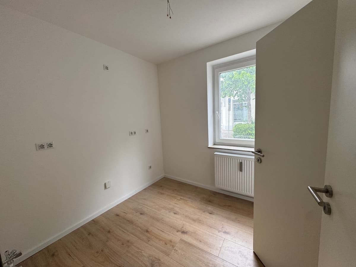 Küche mit Speisekammer
